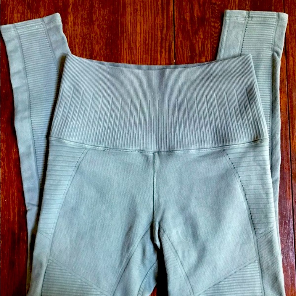 Avocado high waisted leggings